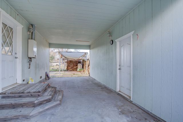 13003 Gas Point Road, Igo, CA 96047