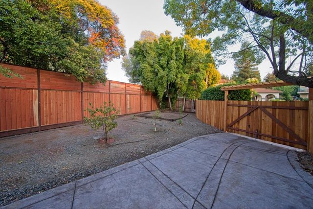 2565 Estella Drive, Santa Clara, CA 95051