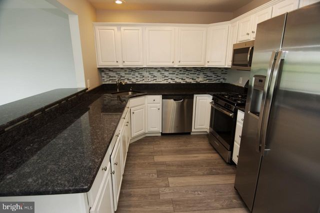 407 CARAMIST, Sinking Spring, PA 19608