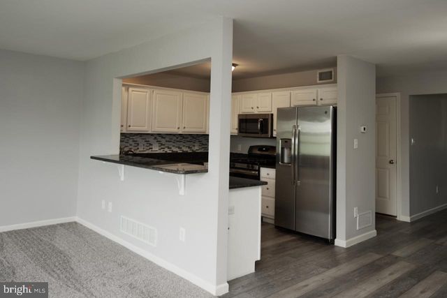 407 CARAMIST, Sinking Spring, PA 19608