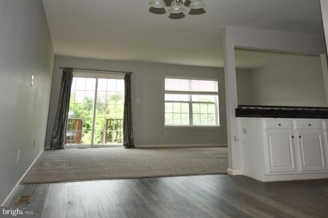 407 CARAMIST, Sinking Spring, PA 19608