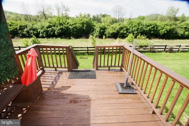 407 CARAMIST, Sinking Spring, PA 19608
