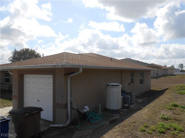 202 Hightower AVE S, Lehigh Acres, FL 33973