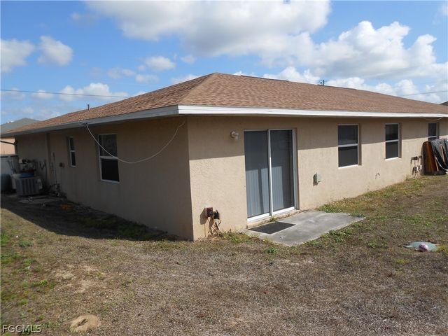 202 Hightower AVE S, Lehigh Acres, FL 33973