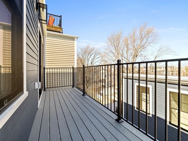 48 Woodward 3, Boston, MA 02127