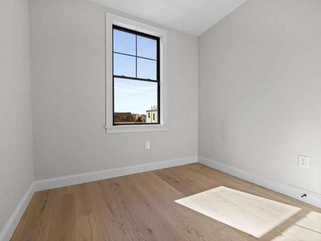 48 Woodward 3, Boston, MA 02127