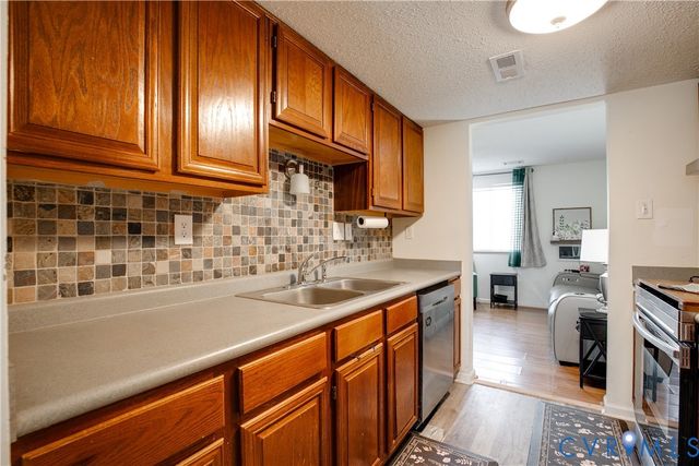 9745 Candace Ter, Glen Allen, VA 23060