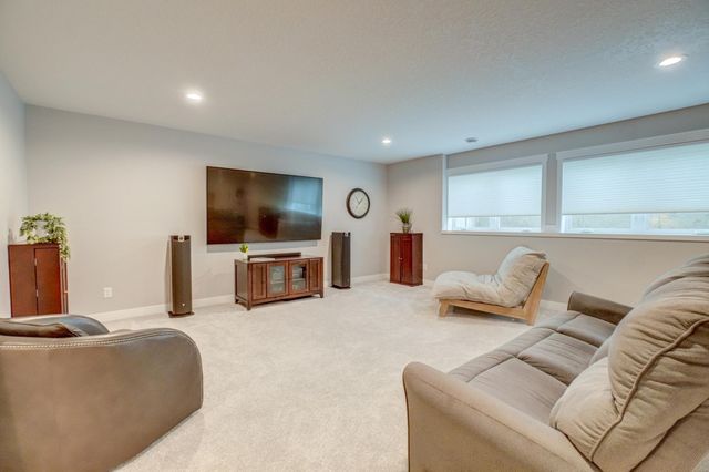 803 11th Street NE, New Prague, MN 56071