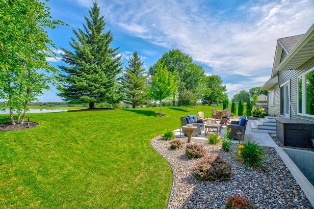 803 11th Street NE, New Prague, MN 56071