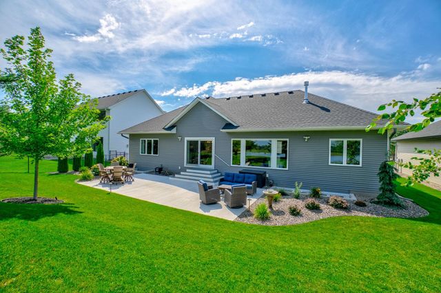 803 11th Street NE, New Prague, MN 56071