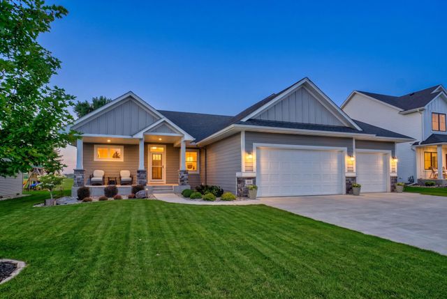 803 11th Street NE, New Prague, MN 56071
