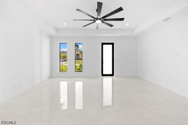 2049 NW 4th ST, Cape Coral, FL 33993