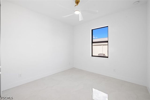 2049 NW 4th ST, Cape Coral, FL 33993