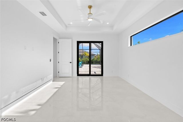 2049 NW 4th ST, Cape Coral, FL 33993