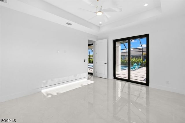 2049 NW 4th ST, Cape Coral, FL 33993