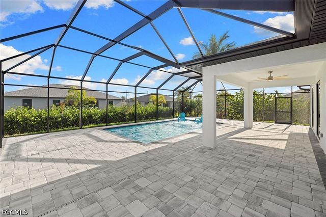 2049 NW 4th ST, Cape Coral, FL 33993