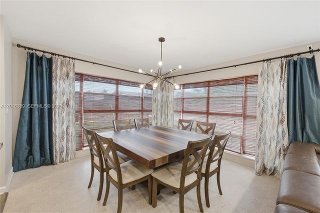 109 S 57th Ave, Hollywood, FL 33023