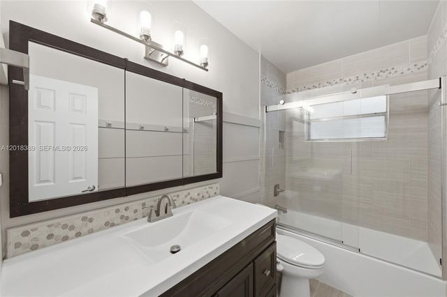 109 S 57th Ave, Hollywood, FL 33023