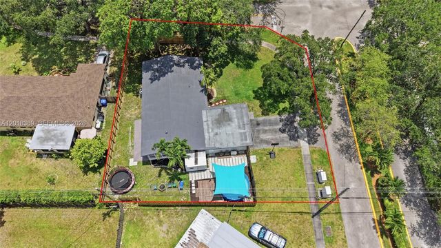 109 S 57th Ave, Hollywood, FL 33023