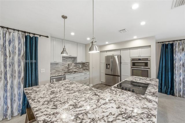 109 S 57th Ave, Hollywood, FL 33023