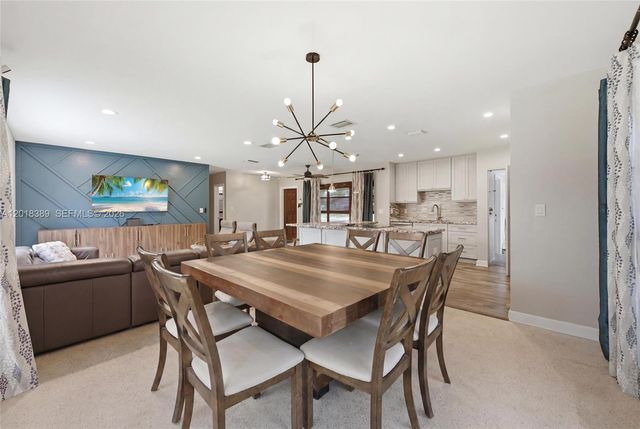 109 S 57th Ave, Hollywood, FL 33023