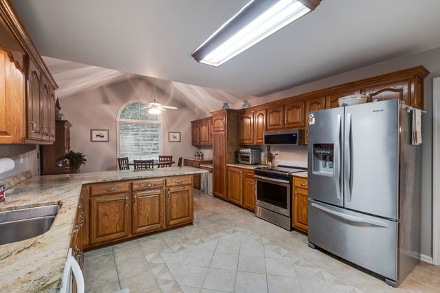 5 Woodland Cir, Lawrenceburg, TN 38464