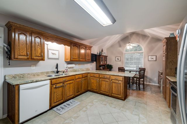 5 Woodland Cir, Lawrenceburg, TN 38464