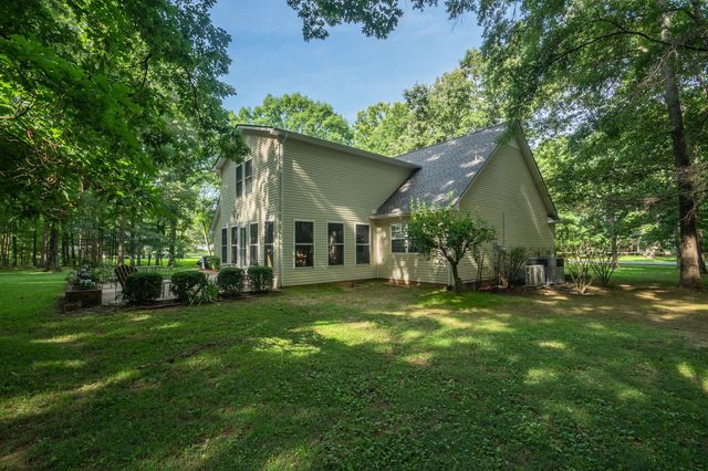 5 Woodland Cir, Lawrenceburg, TN 38464