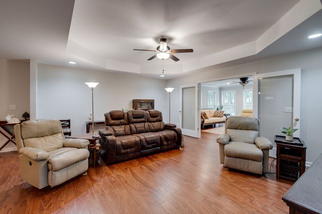5 Woodland Cir, Lawrenceburg, TN 38464