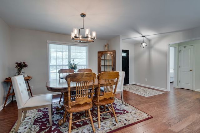 5 Woodland Cir, Lawrenceburg, TN 38464