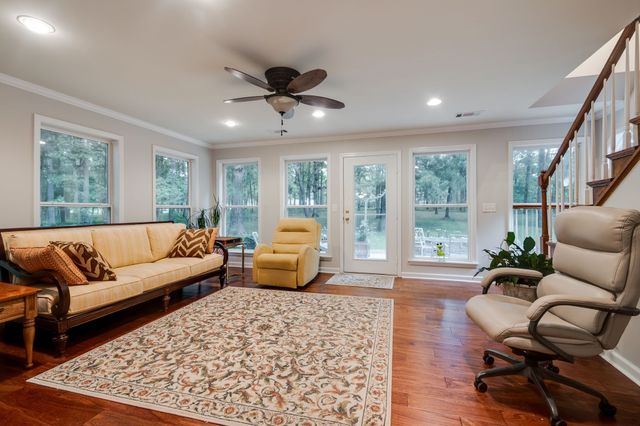 5 Woodland Cir, Lawrenceburg, TN 38464