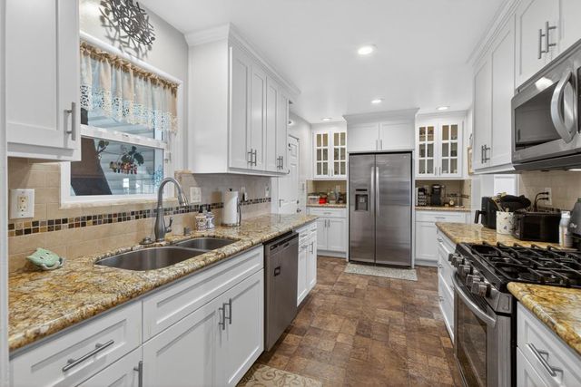 7366 West Pkwy, Sacramento, CA 95823