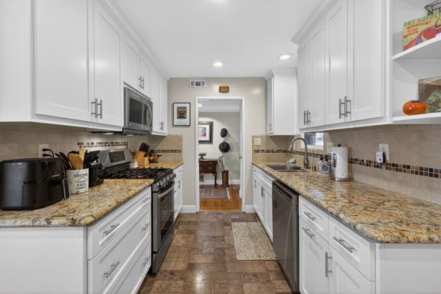 7366 West Pkwy, Sacramento, CA 95823