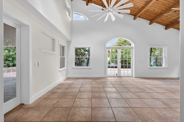 606 Paulina Road, Jupiter, FL 33477
