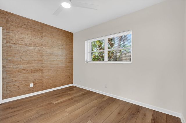 606 Paulina Road, Jupiter, FL 33477