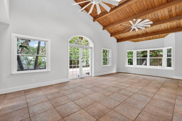 606 Paulina Road, Jupiter, FL 33477