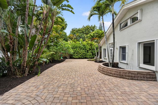 606 Paulina Road, Jupiter, FL 33477