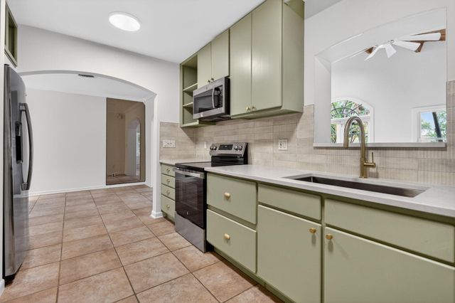 606 Paulina Road, Jupiter, FL 33477