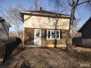 1312 S Shore Drive, Elkhart, IN 46516