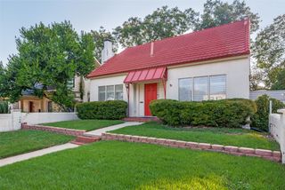 1121 Mistletoe Drive, Fort Worth, TX 76110