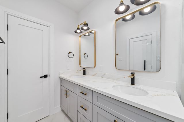 6717 England Street, Houston, TX 77021