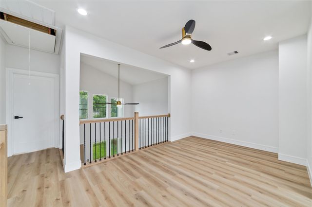 6717 England Street, Houston, TX 77021