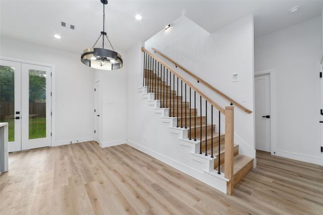 6717 England Street, Houston, TX 77021