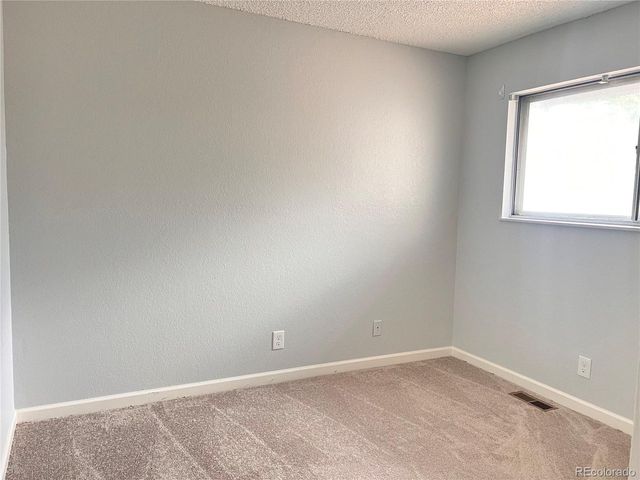 3561 S Kittredge St B, Aurora, CO 80013