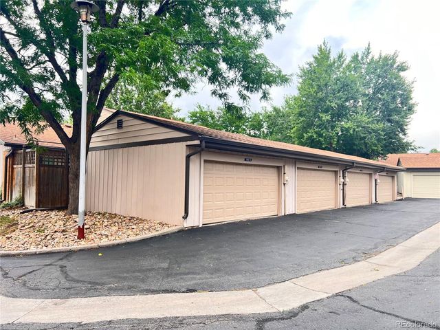 3561 S Kittredge St B, Aurora, CO 80013