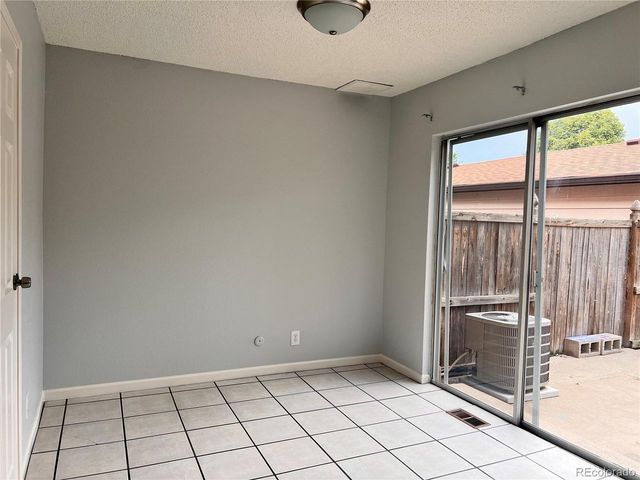 3561 S Kittredge St B, Aurora, CO 80013