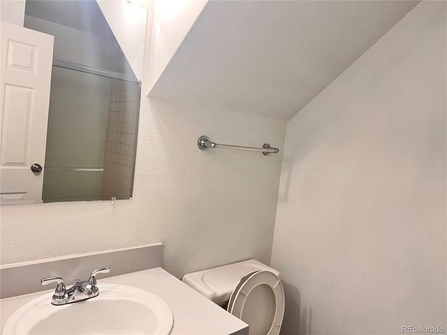 3561 S Kittredge St B, Aurora, CO 80013