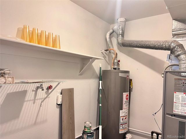 3561 S Kittredge St B, Aurora, CO 80013