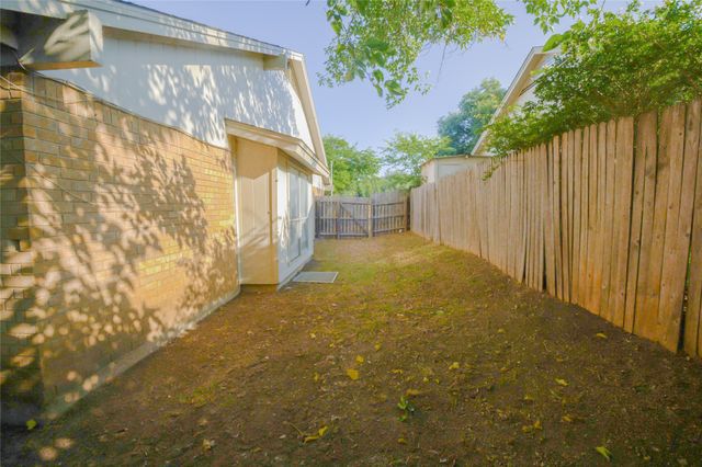 9967 Haywood Court, Benbrook, TX 76126