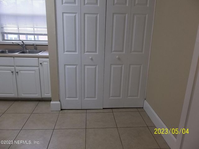 4915 BAYMEADOWS Road 11C, Jacksonville, FL 32217